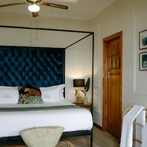 sonnekus-guest-house-cape-town.hotels-capetown.com/